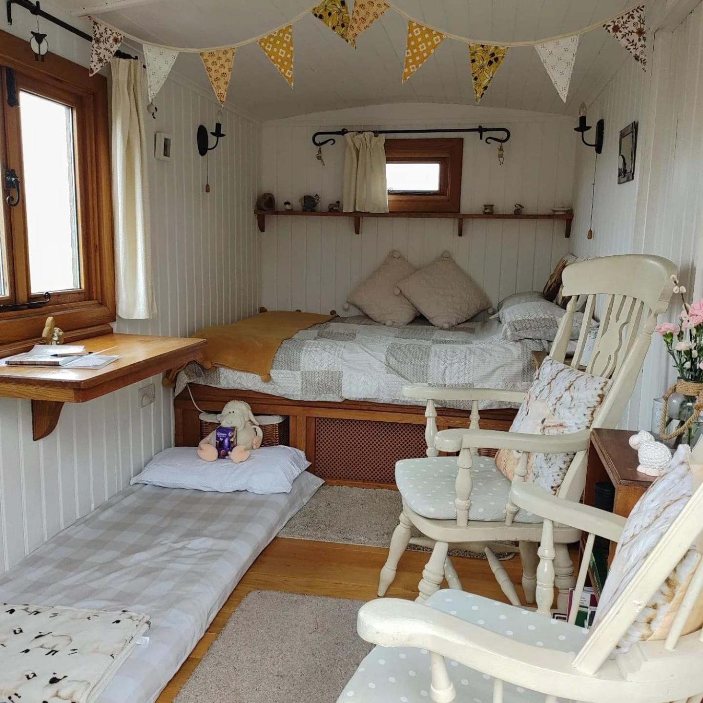 Shepherd's Hut Bilsdale Campsite Chop Gate