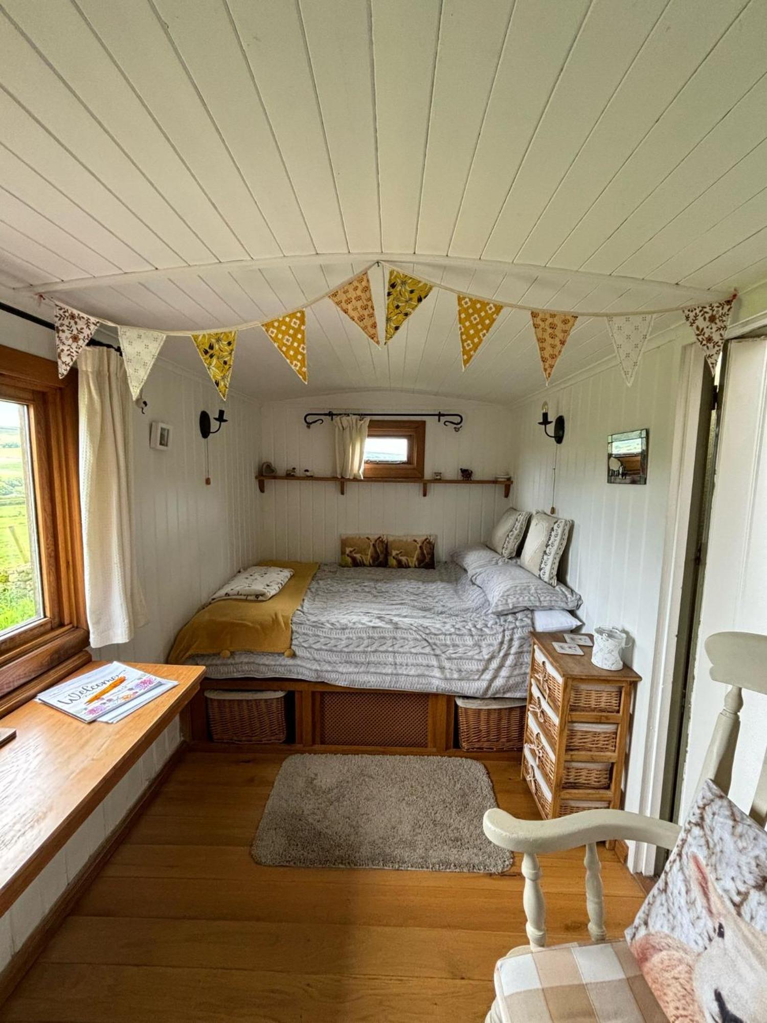 Shepherd's Hut Bilsdale * Chop Gate